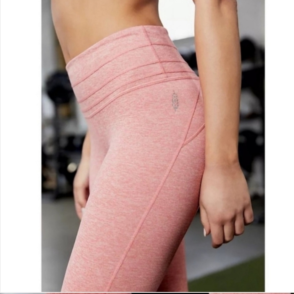 Free People Movement Swerve Leggings NWT - Picture 2 of 8